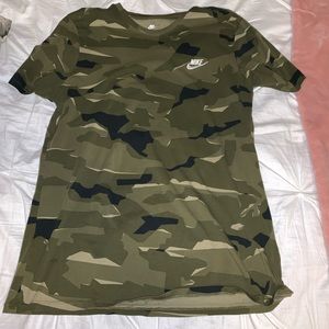 Nike t shirt
